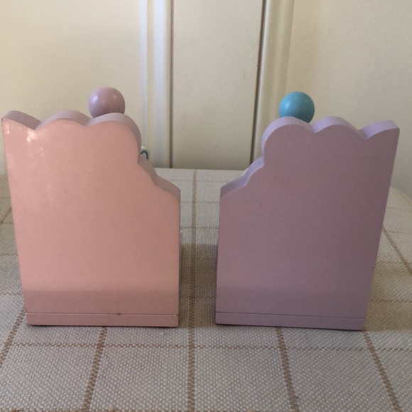 Pottery barn kids book ends - Picture 2 of 3